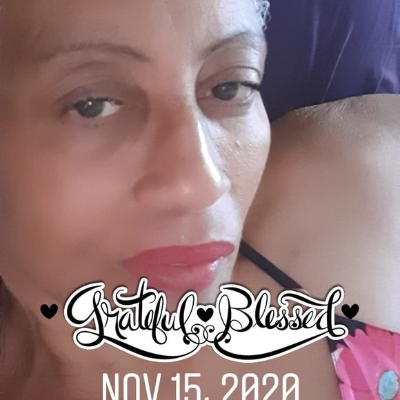 Poshmark profile picture for @turns